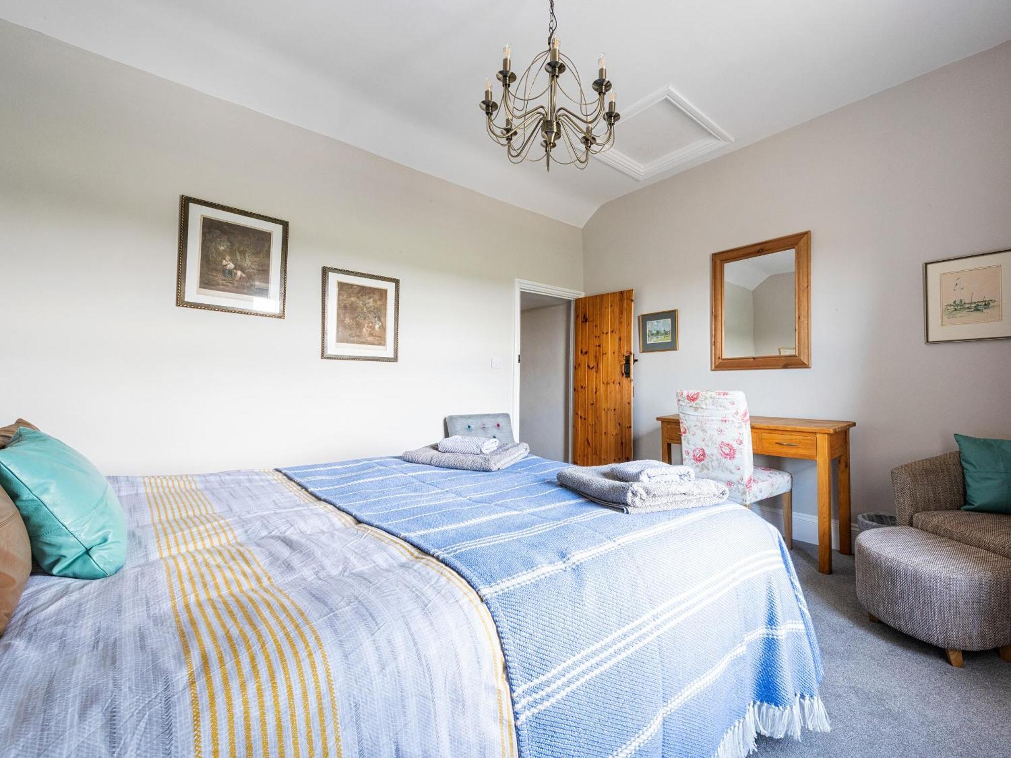 Red Kite Cottage Easton on the Hill Экстерьер фото
