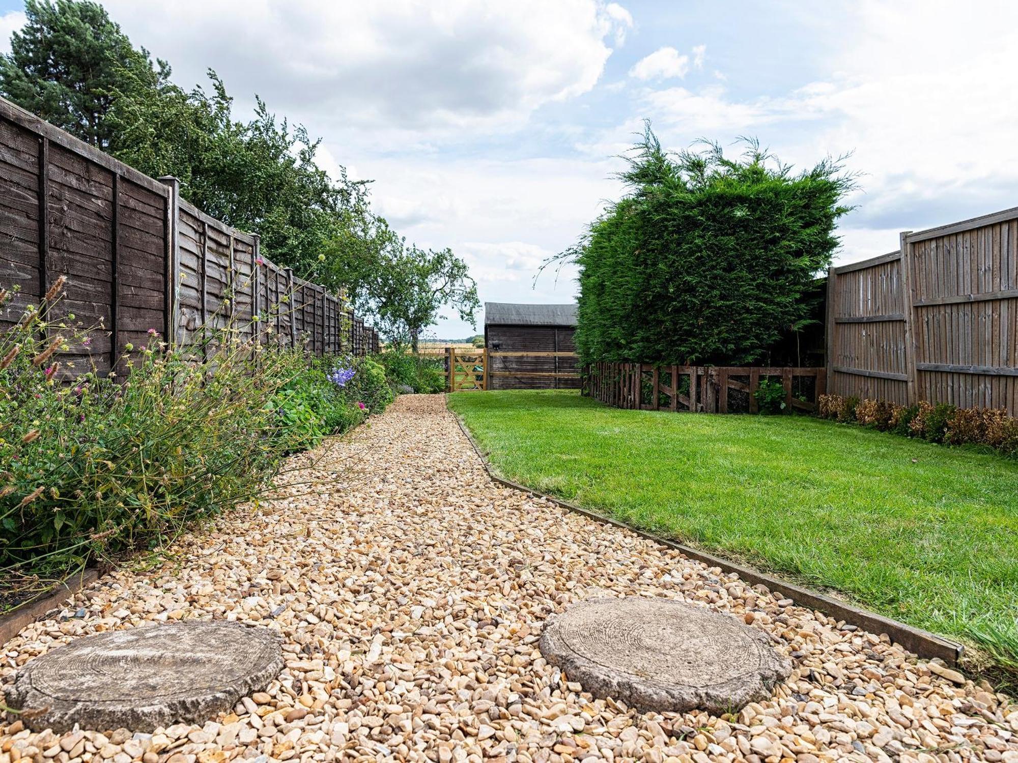 Red Kite Cottage Easton on the Hill Экстерьер фото